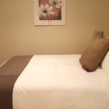 1-Bedroom Apartment Sweet #8 By Amazing Property Rentals Gatineau Bagian luar foto